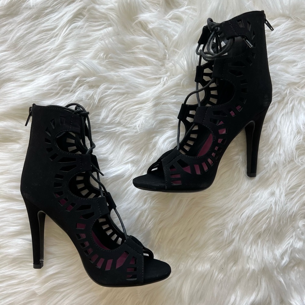 Delicious Black Lace-up Cut-out Peep-toe High Heels Stilettos - Picture 3 of 11